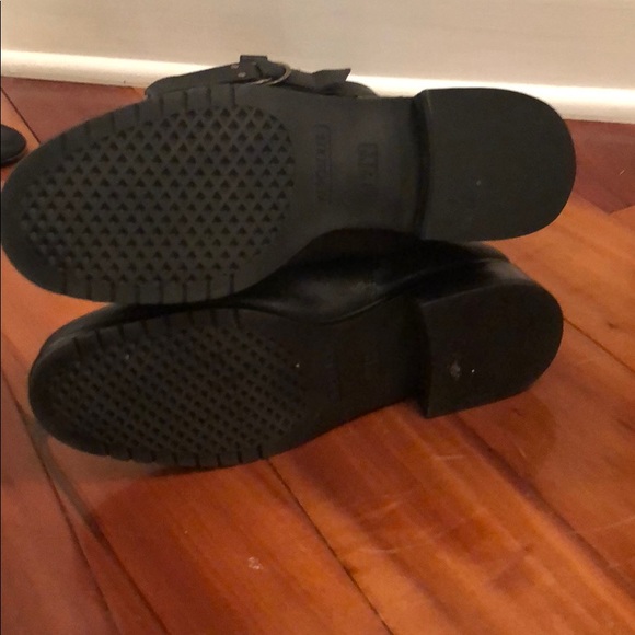 High Boots - Picture 4 of 4